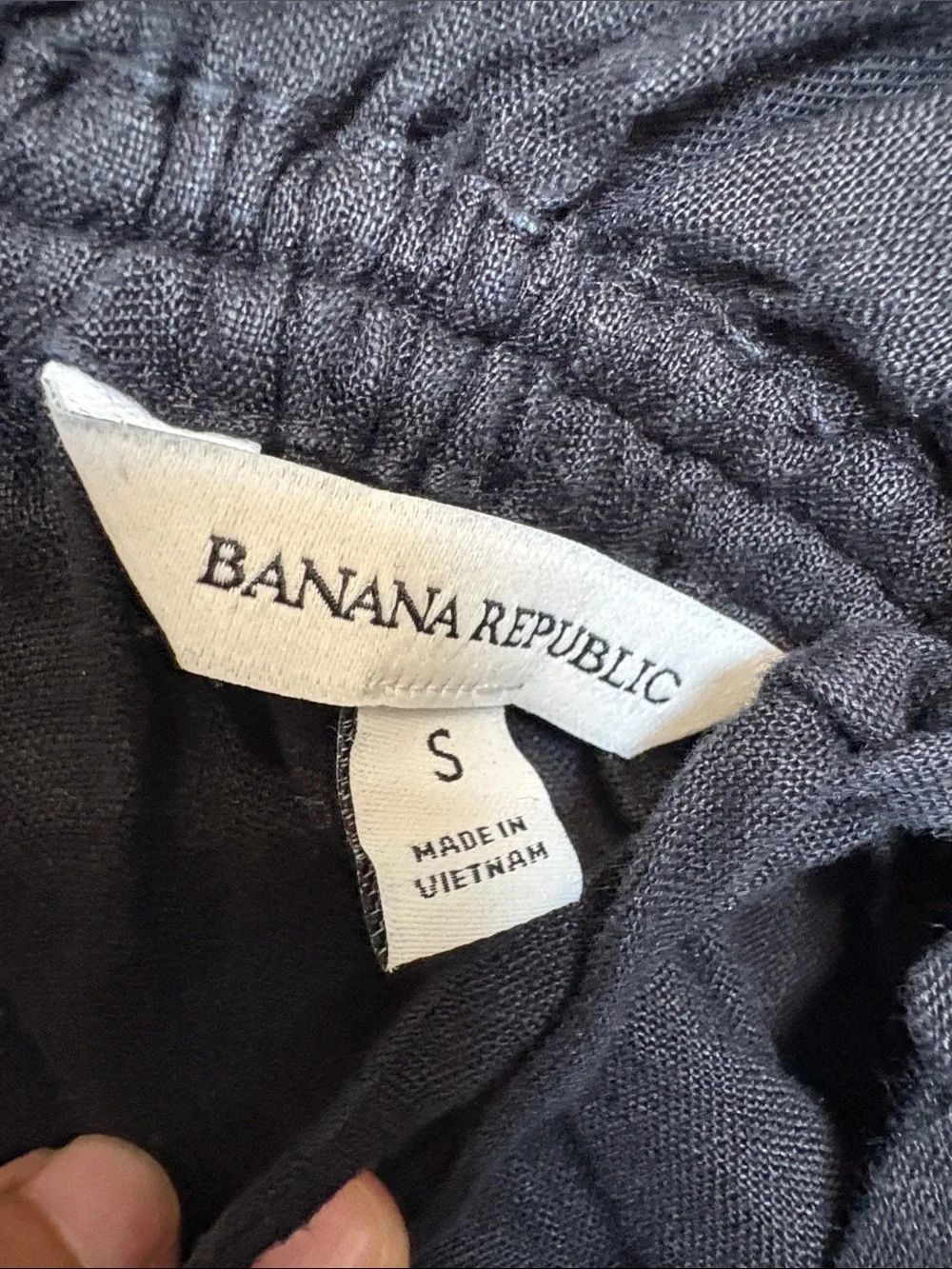 Banana Republic Black V-Neck Button Front Puff Sleeve Blouse